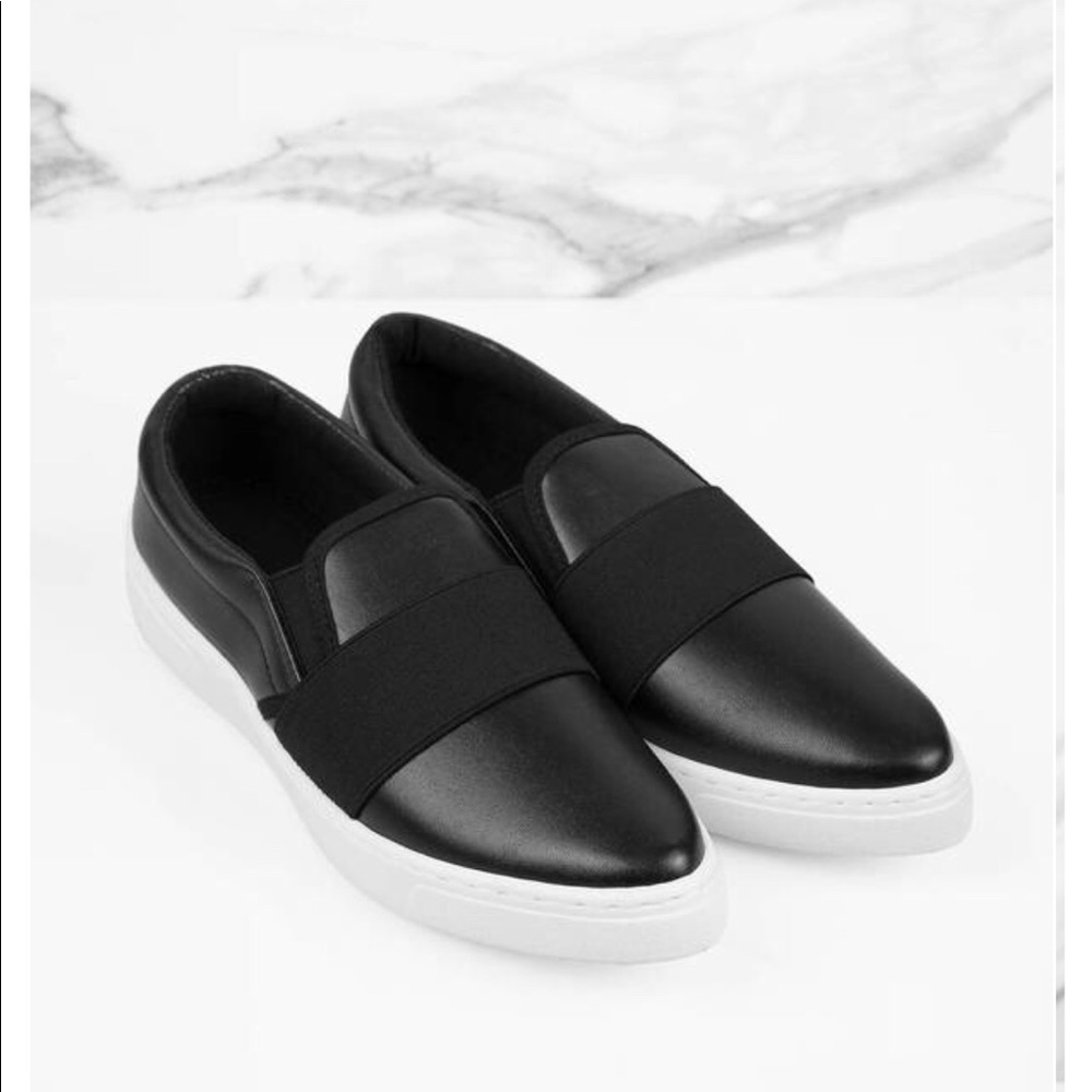 🌟SURI BLACK SLIP ON SNEAKERS🌟 NWT